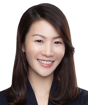 Jacqueline Zhuang KKR Headshot